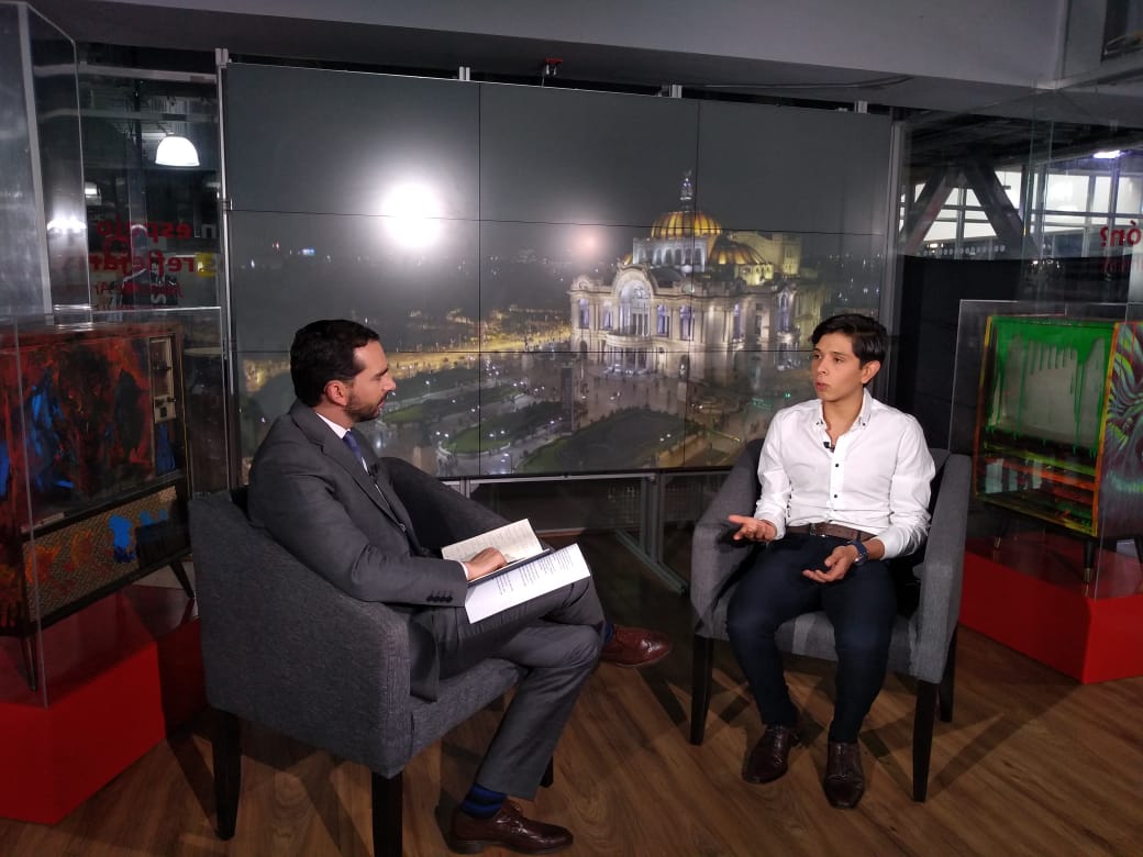 El joven acudió al Senado para participar en la creación de la ley general de juventudes.