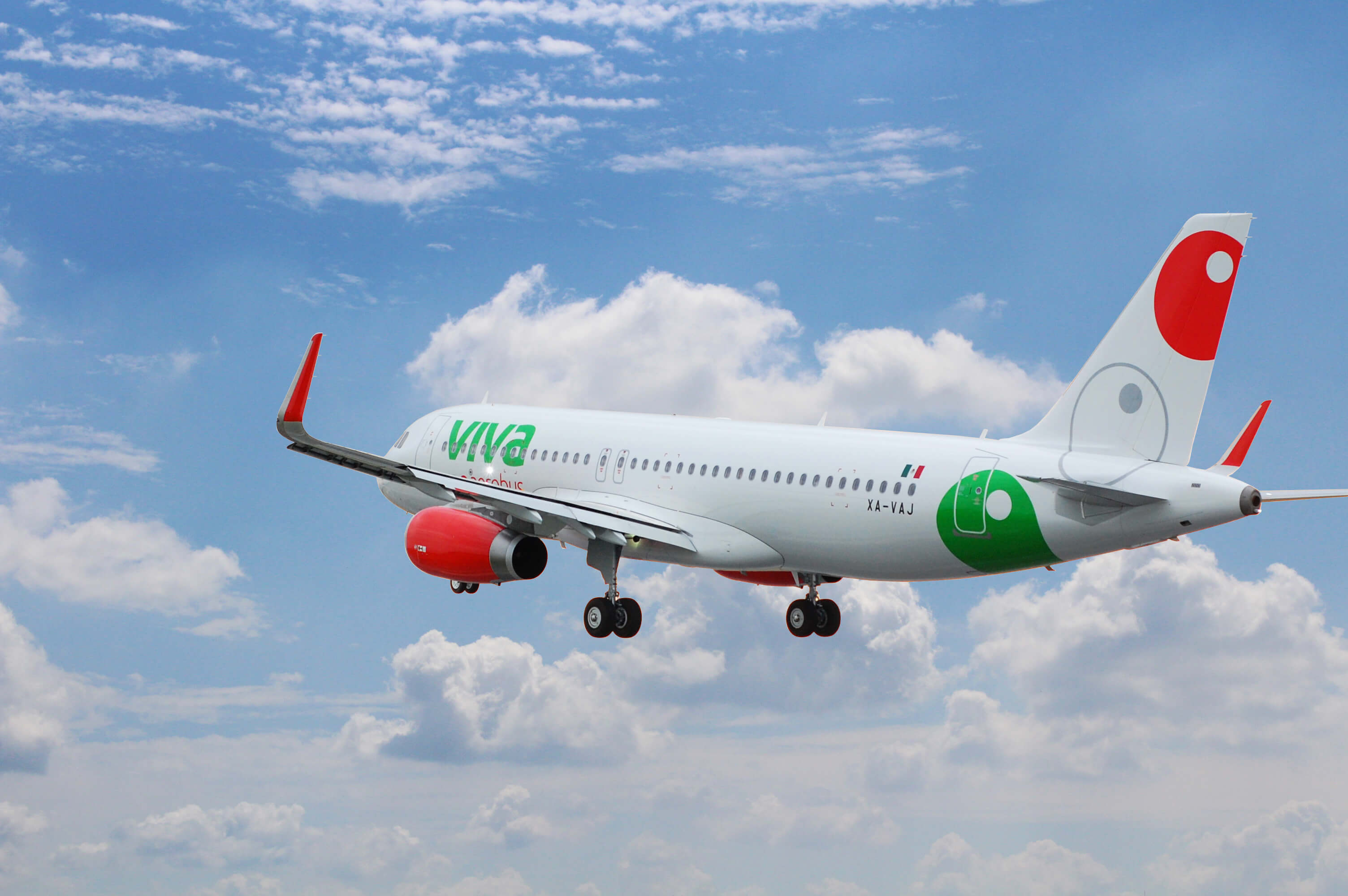 Viva Aerobus estrena rutas de temporada invernal