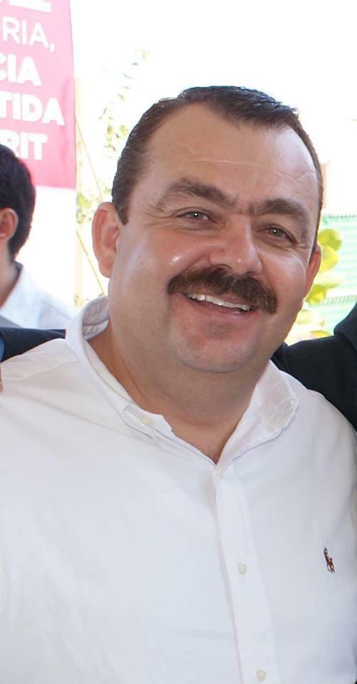 El ex funcionario recibió el 23 de enero de 2016 la patente de notario titular de la notaría. (Salvador Arellano)