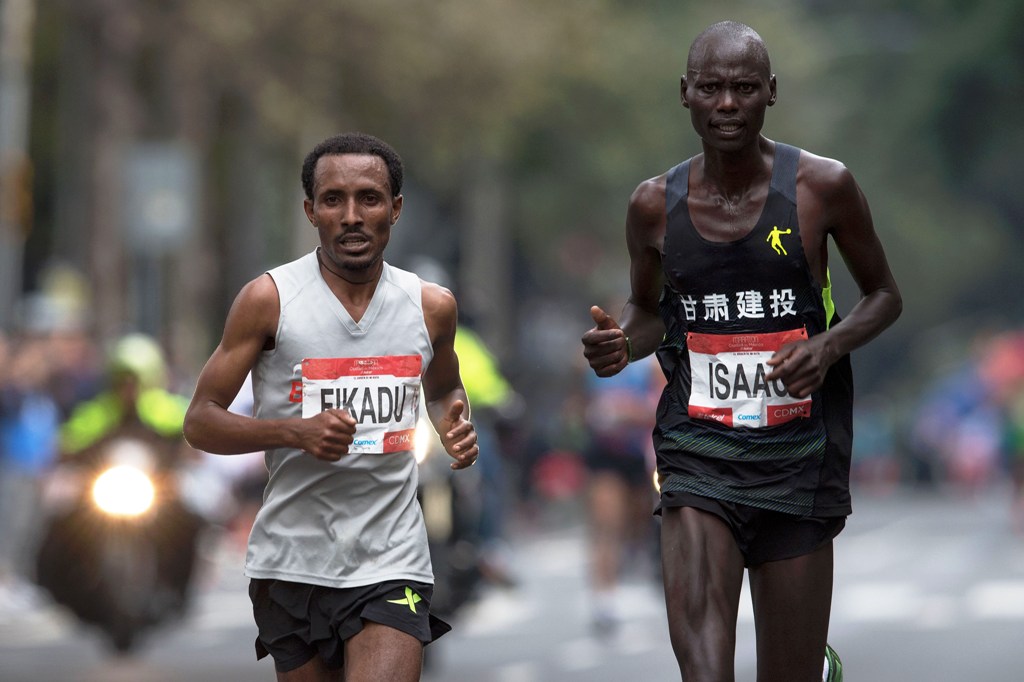 Corredores del Maratón CDMX del año pasado (Mexsport)