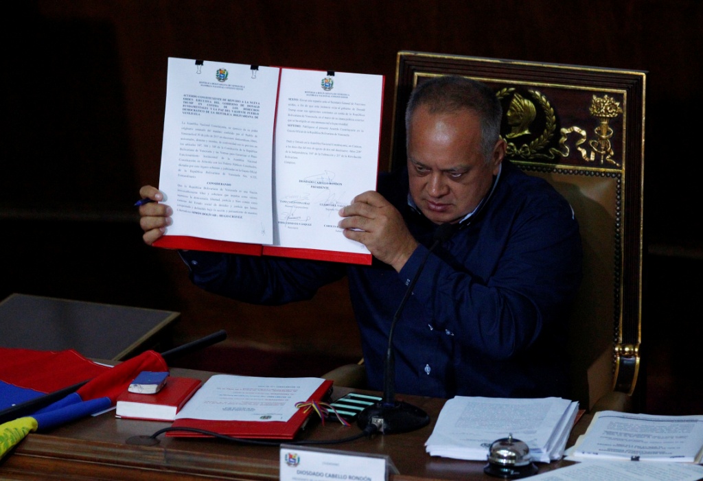 Diosdado Cabello se reunió con funcionarios estadunidenses en julio, informó la AP. (AP)