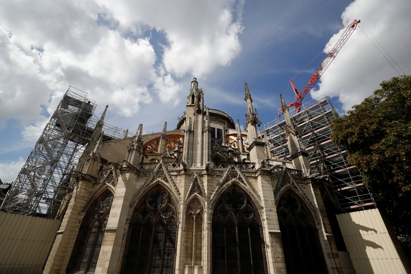El monumento histórico, el segundo más visitado de Europa, quedó parcialmente destruido a raíz de un incendio el 15 de abril. (AFP)
