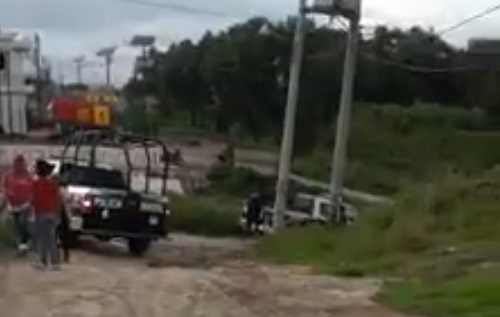 Las autoridades habrían llegado en apoyo del servicio de limpia. (Especial)