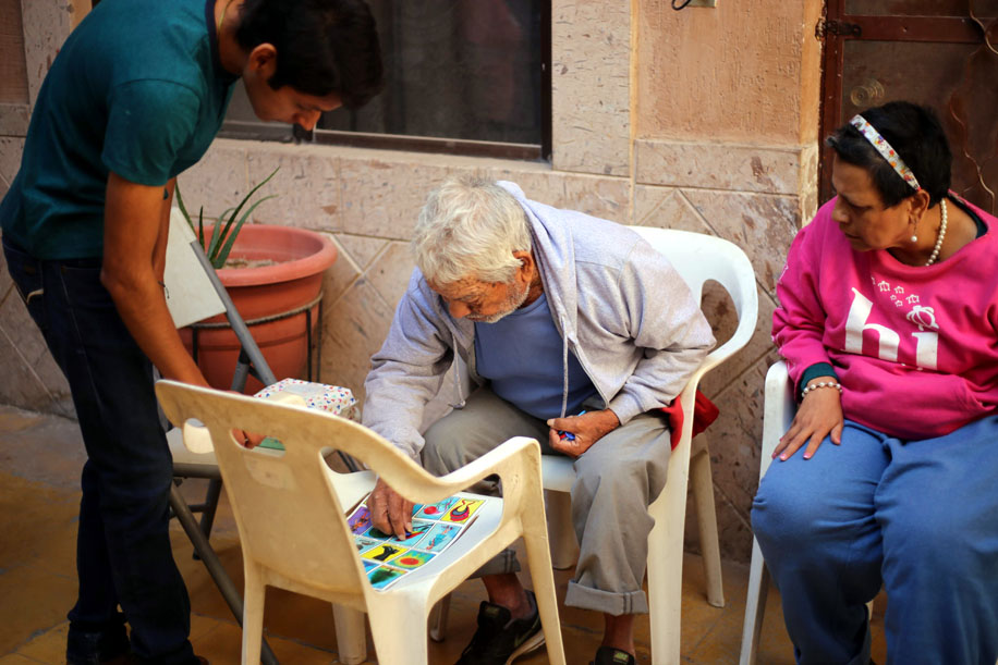 Gran parte de los adultos mayores ya no cuentan con familiares con vida. (Milenio Digital)