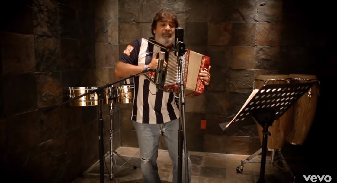 Canción de Celso Piña con La Aficción (VEVO)