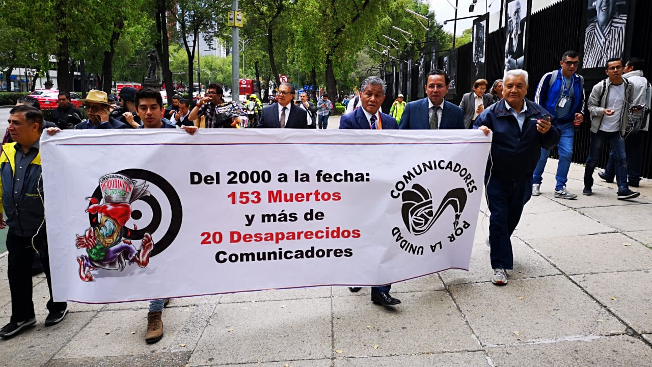Comunicadores protestan en CdMx por el asesinato de colegas y censura. (Jorge Becerril)