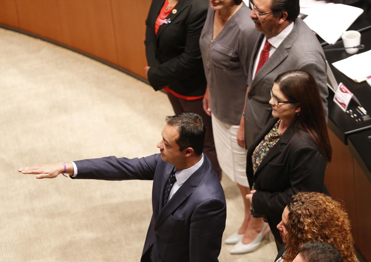 Gabriel Yorio rindió protesta como subsecretario de Hacienda en el Senado de la República (Héctor Téllez)
