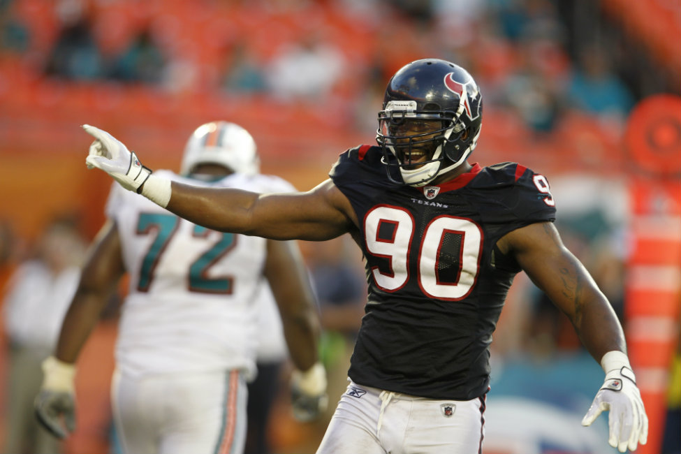 Mario Williams con los Texans (AP)