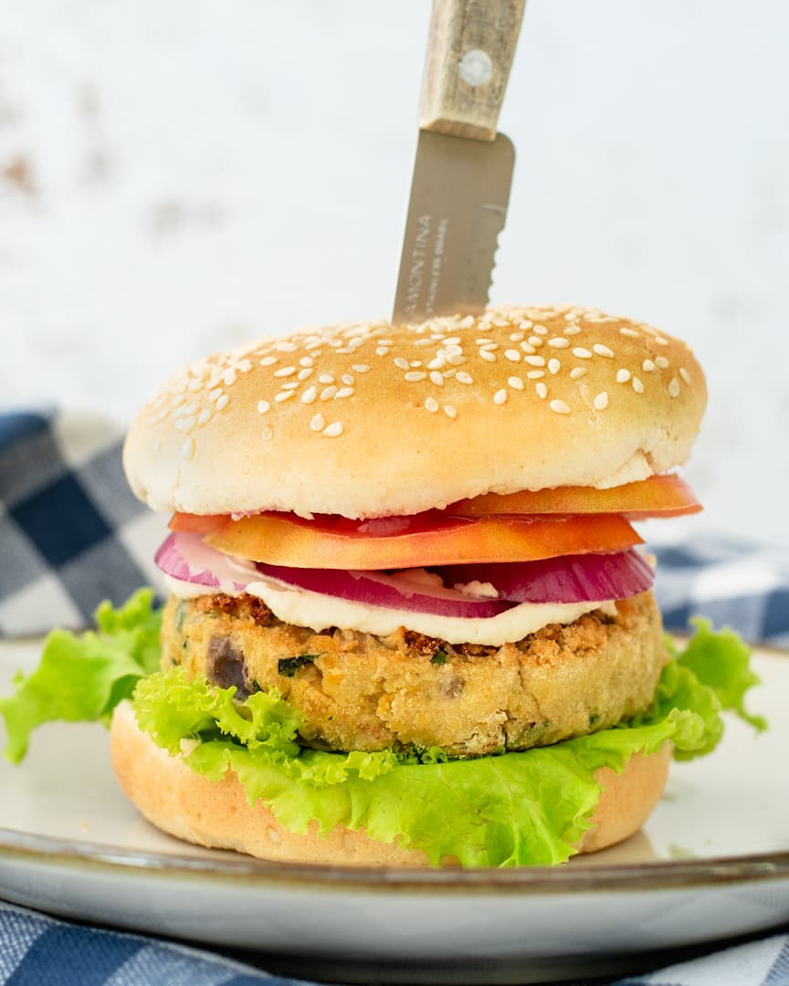 Hamburguesa de garbanzo. (Instagram laranja.lima.nutricao)