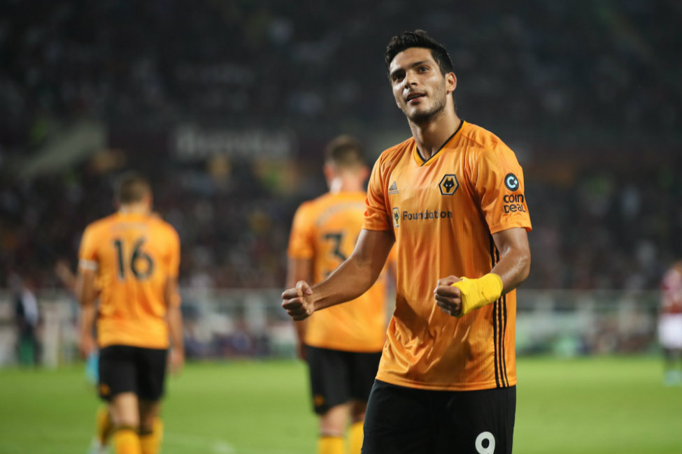 Raúl Jiménez le anota al Torino (UEFA)