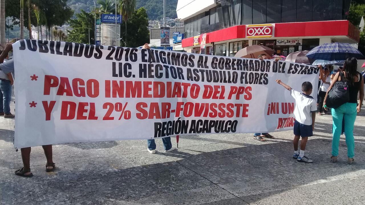 Bloqueo en Acapulco, Guerrero (Foto: Javier Trujillo)