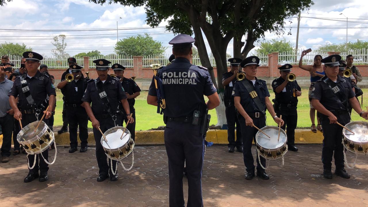 Despedida a uniformado caído en la balacera de SFR. (Foto: Mariana Ramos)