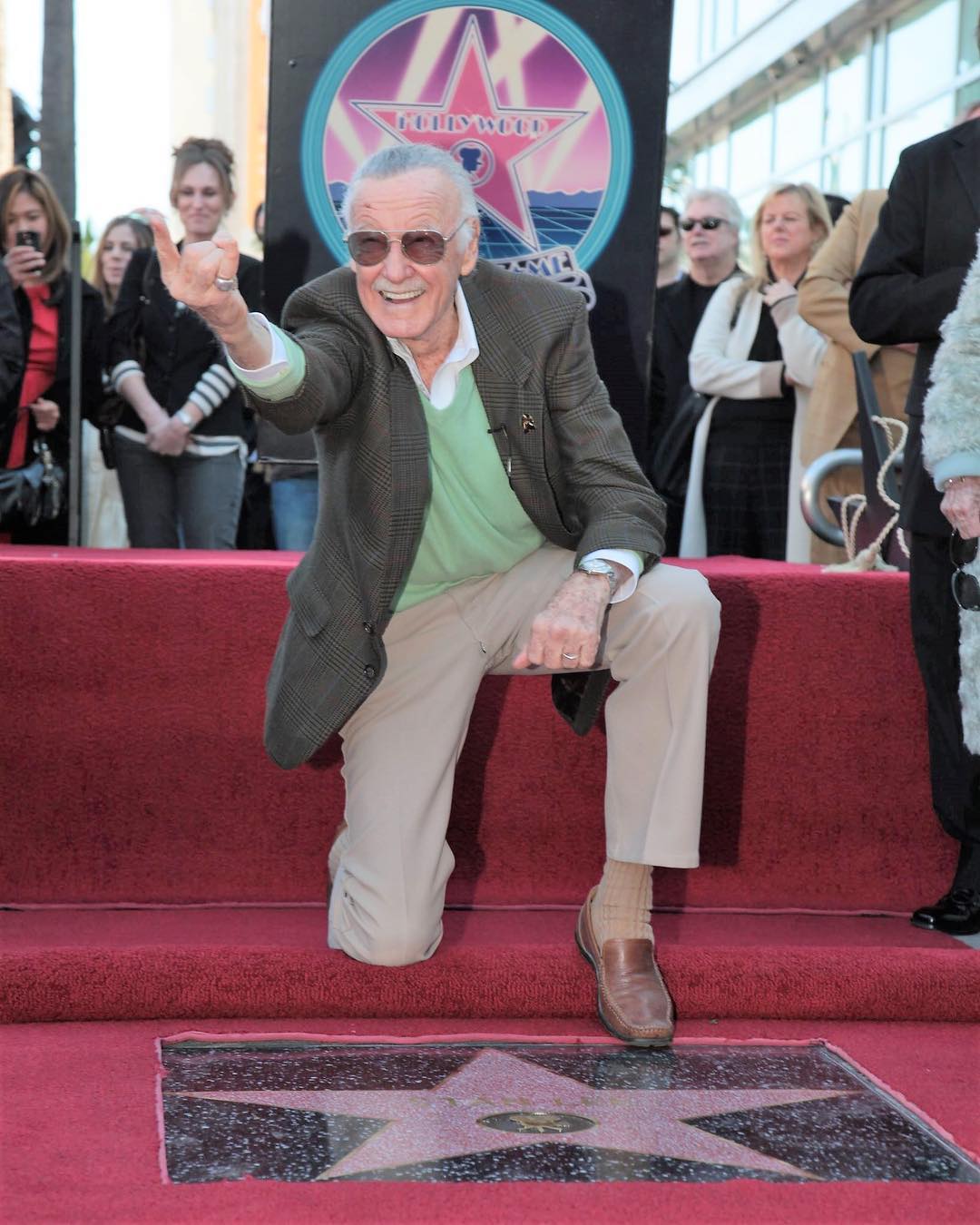 Hija de Stan Lee dice que compañías no respetan el legado de su padre (Instagram).