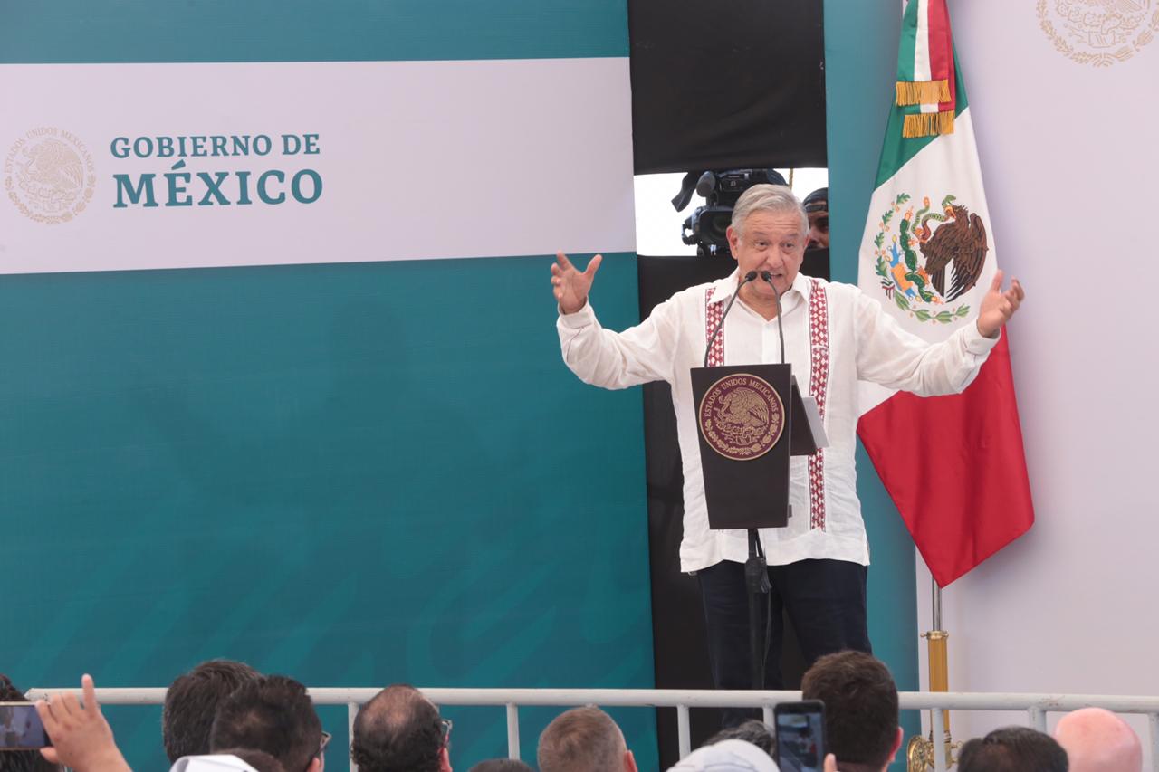López Obrador dijo que tenía un plan si no quieren que se construya Dos Bocas. (Jesús Quintanar)