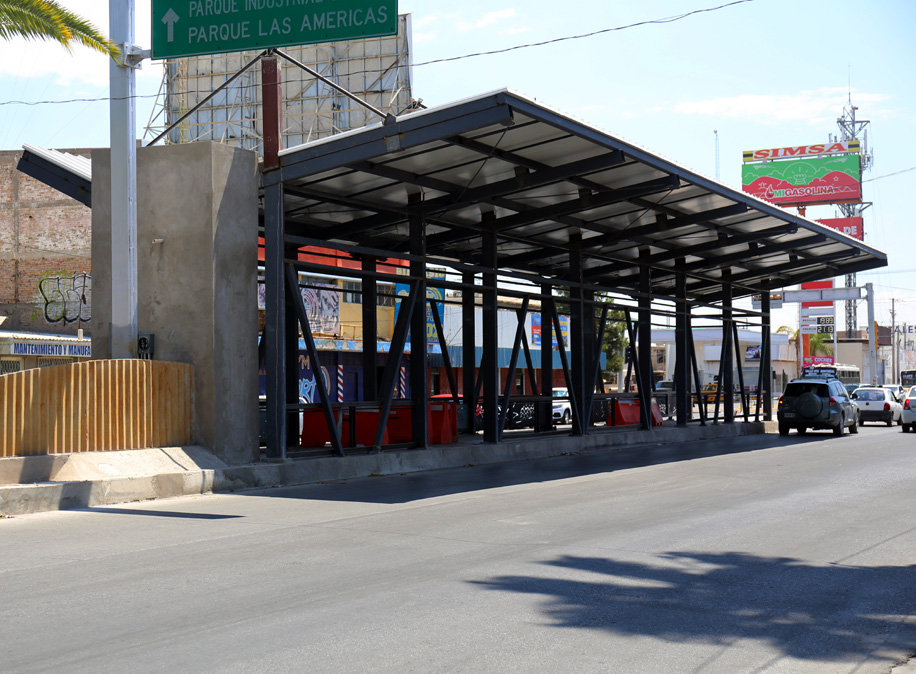 Se trata de 89 parabuses los que se van a instalar desde Estación Nazas hasta el municipio de Matamoros. (Mauricio Román)