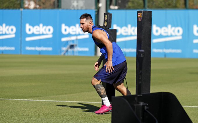 Lionel Messi en entrenamiento (Twitter: @FCBarcelona_es)