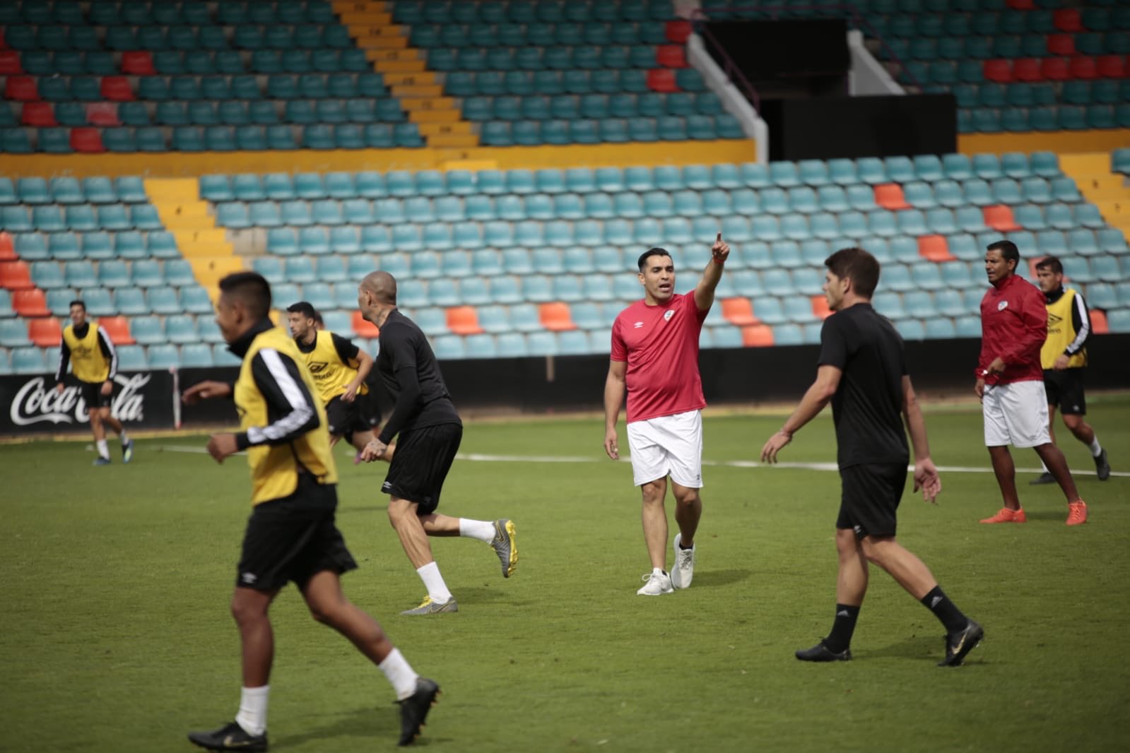 Marco Antonio Rodríguez fue despedido como director técnico del Salamanca (Twitter @SalamancaCFUDS)