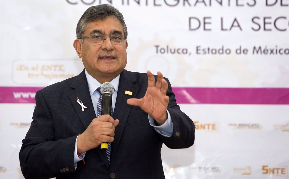 El titular del Sindicato Nacional de los Trabajadores  de la Educación, Alfonso Cepeda Salas. (Archivo)