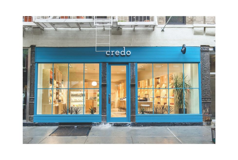 Los empleados de credo utilizan la app de Hero para interactuar con los clientes en línea.