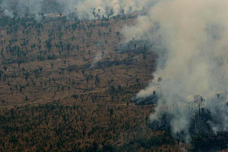 Los incendios en la Amazonía pusieron a Bolsonaro en los últimos días bajo miradas y críticas de todo el mundo. (AFP)