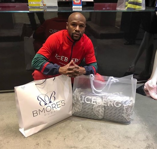 La vida de Mayweather se ha convertido en dinero, viajes y lujos (Instagram @floydmayweather)