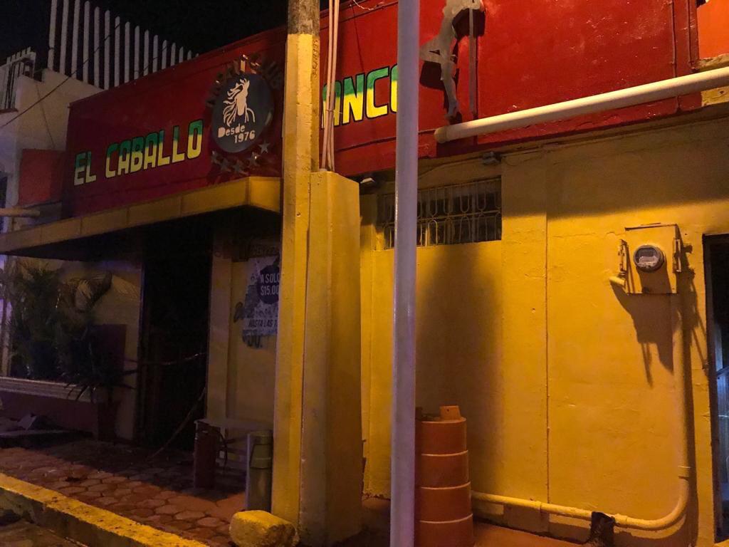 El incendio dejó al menos 10 persona muertas. (Isabel Zamudio)