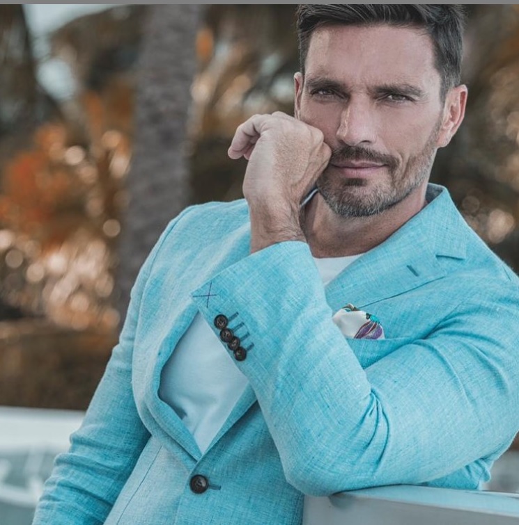 Gil no pierde la esperanza de encontrar el amor después de su separación. (Intagram:  @juliangil)