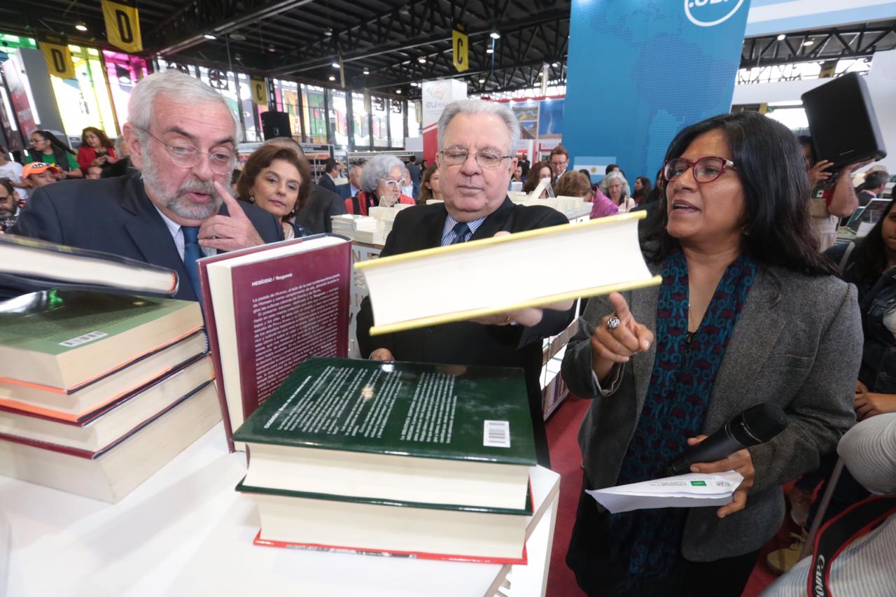 El rector de la UNAM, Enrique Graue durante la inauguración de la Feria del Libro de los Universitarios y Universitarias (Jesús Quintanar).