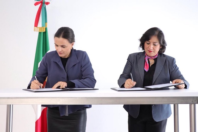Titulares de la SFP y de la Cofece, firman convenio de colaboración contra la corrupción. Foto: Cristina Ochoa