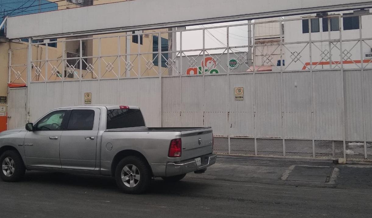 El accidente ocurrió la mañana de este miércoles dentro de las instalaciones de la empresa Alco Food Service, en San Nicolás. Foto: Especial