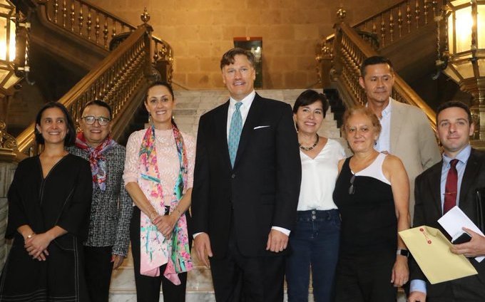 Sheinbaum se reúne con embajador de EU- Grupo Milenio