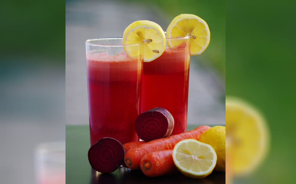 Un jugo con frutas y verduras por la mañana es ideal para que los estudiantes se llenen de energía. (Cortesía Pexels)