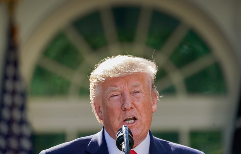 Donald Trump subrayó que cree que su atención debe estar en Estados Unidos por el paso de la tormenta. (Reuters)