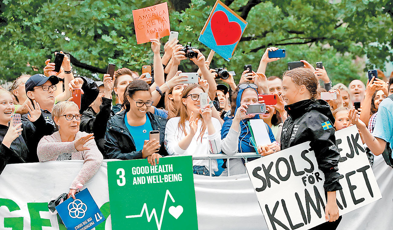 La joven activista por el clima Greta Thunberg, que llegó ayer a Nueva York, lamentó que el republicano no “escuche a la ciencia”. (Reuters)