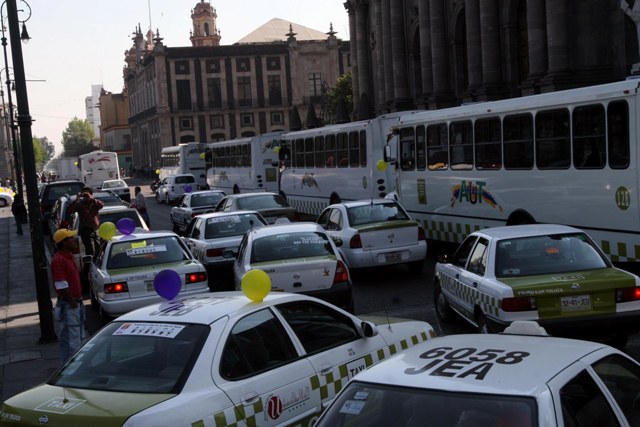 Los chóferes de la lista que deseen regularizarse, tienen 15 días hábiles  para solicitar su aclaración. ( )