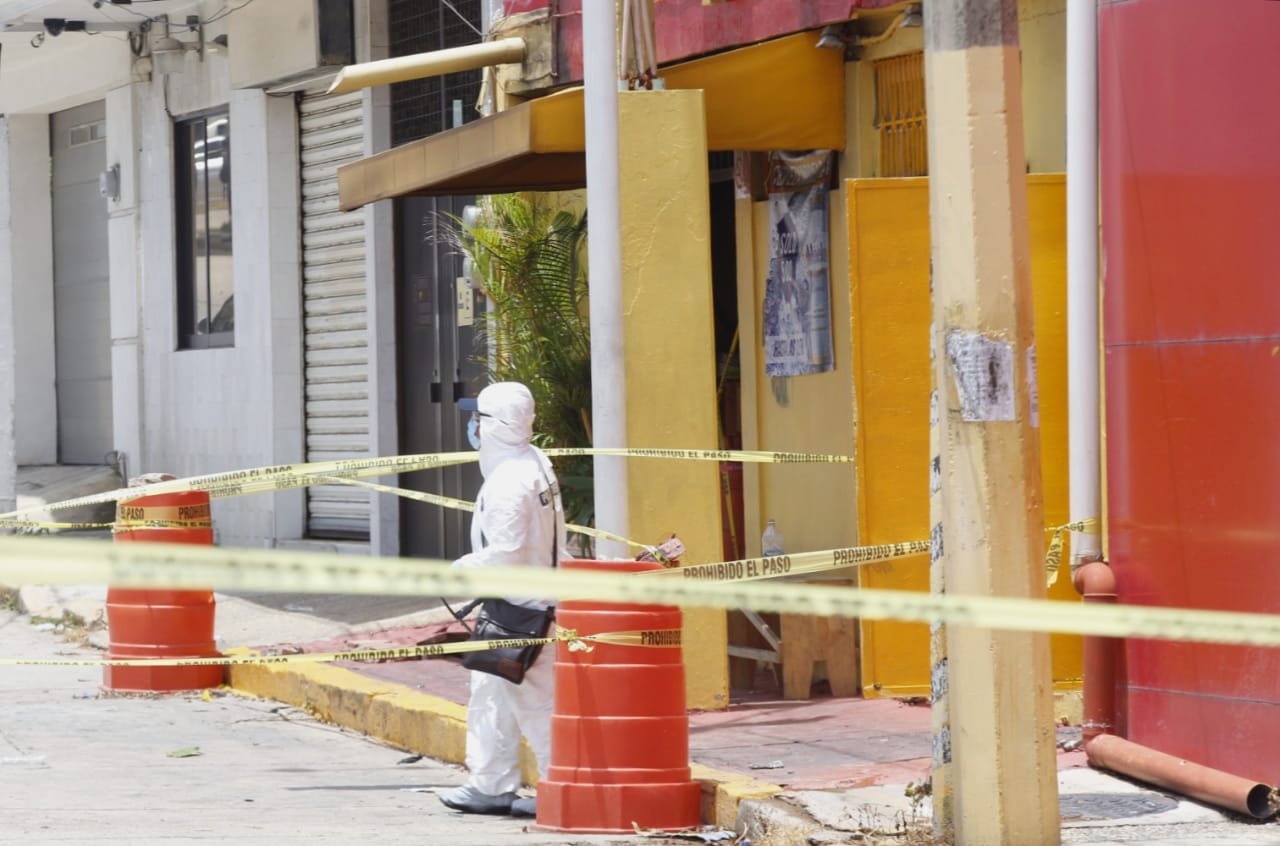 Los empleados del lugar han sido las principales víctimas en el ataque al bar Caballo Blanco en Coatzacoalcos, Veracruz. (Araceli López)