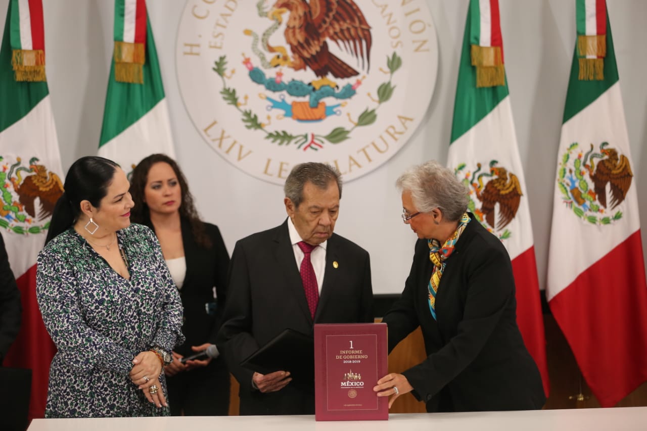 Sánches Cordero hace entrega formal del Primer Informe de Gobierno de AMLO. (Javier Ríos)