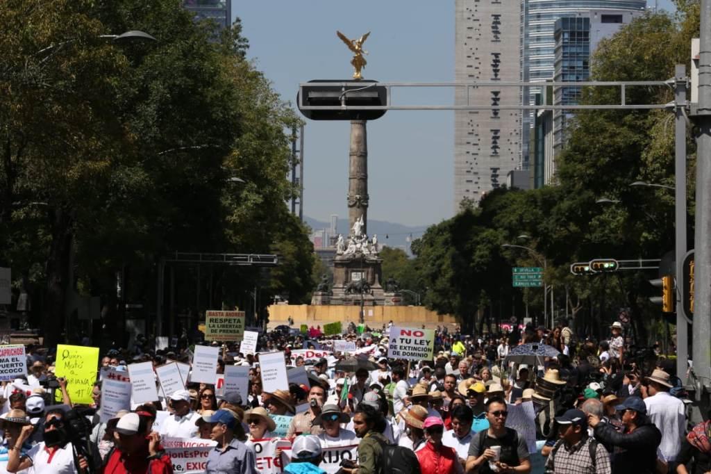 Marcha contra AMLO en Paseo de la Reforma. | Octavio Hoyos