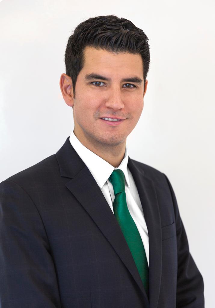 Senador Eduardo Murat.