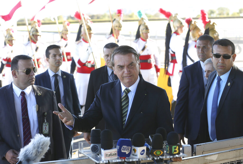 Aseguró Bolsonaro que irá a la Asamblea General de la ONU a defender la postura de Brasil sobre el Amazonas. (AP)