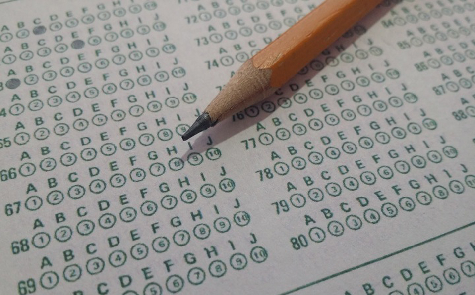 Los montos a repartir de las becas son de 650 pesos para primara y 700 pesos para secundaria. (Cortesía PxHere)