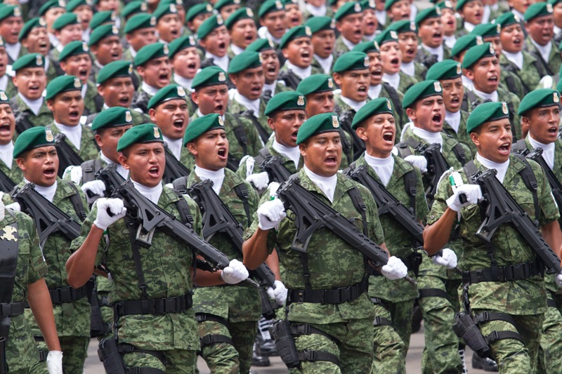 En 2018 participaron 18 mil 700 elementos en el desfile militar. /cuartoscuro