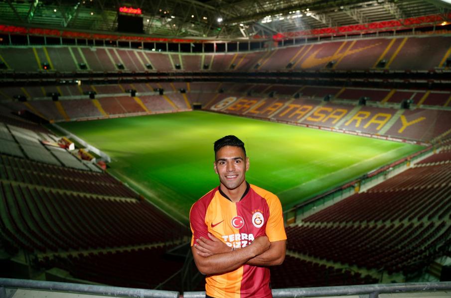 Radamel Falcao ficha con el Galatasaray de Turquía (Twitter @GalatasaraySK)