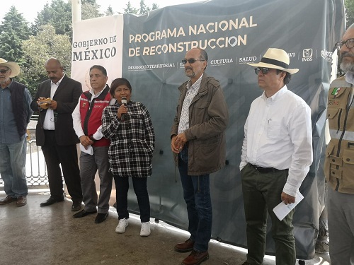 Las autoridades estuvieron en Ecatzingo, uno de los municipios más afectados. (Especial)