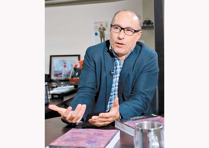 El empresario en entrevista con Carlos Marín. Jorge Carballo