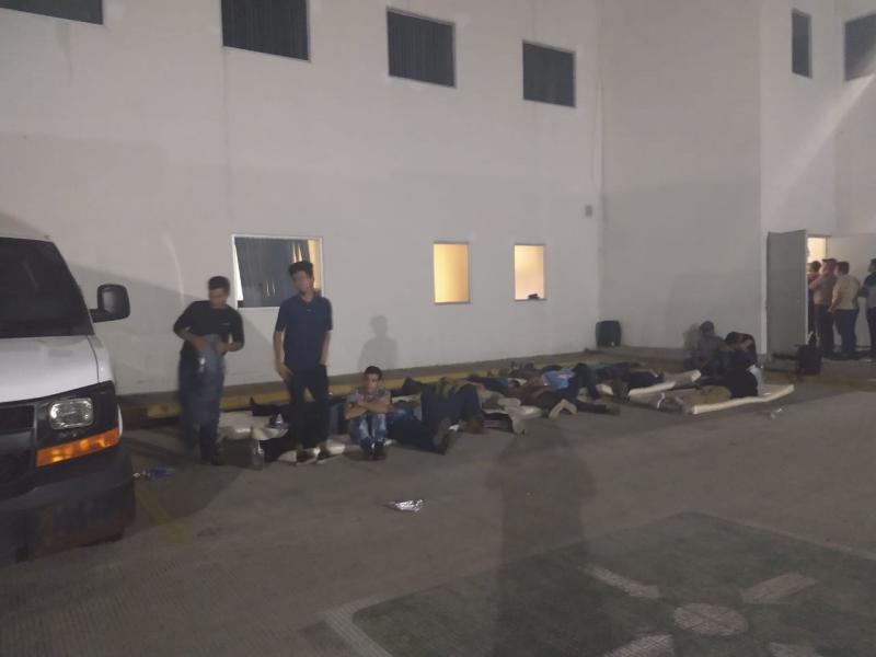 Los migrantes fueron puestos a disposición de autoridades para el trámite administrativo correspondiente. (Mariel Arroyo)