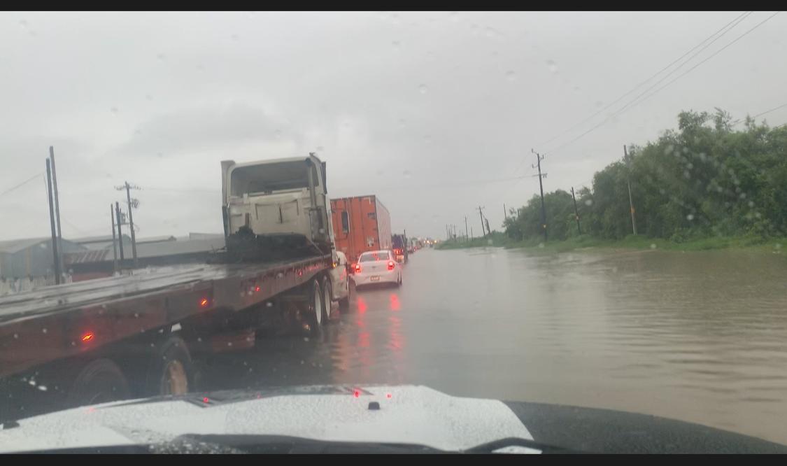 El cierre se realizó a la altura del kilómetro 09, a la altura del municipio de Abasolo. Foto: Especial