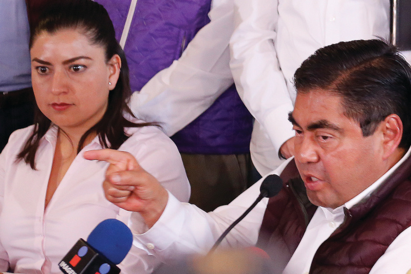Claudia Rivera y Miguel Barbosa acuerdan reforzar seguridad (Andrés Lobato /archivo)