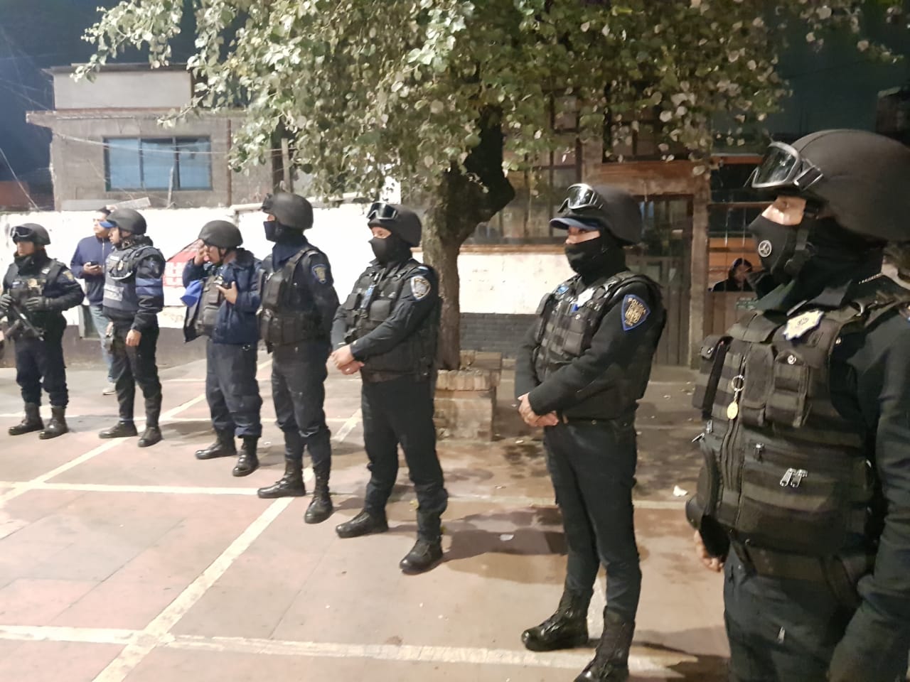 En coordinación con vecinos y elementos policiacos detuvieron a Leonardo 'N' en el robo a una iglesia en Cuajimalpa.