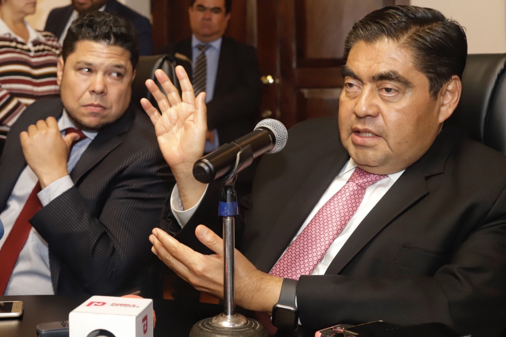 Miguel Barbosa Huerta, gobernador del estado de Puebla (Agencia Enfoque)